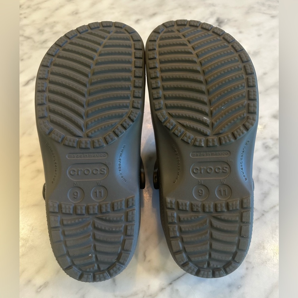 Crocs Classic Clog in Slate Grey - Size Men’s 9 / Women’s 11 - Picture 10 of 11